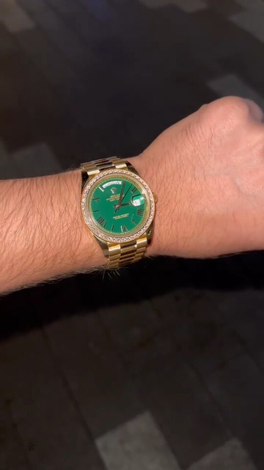 Instagram post from averstimewatches. This post is in position 5.