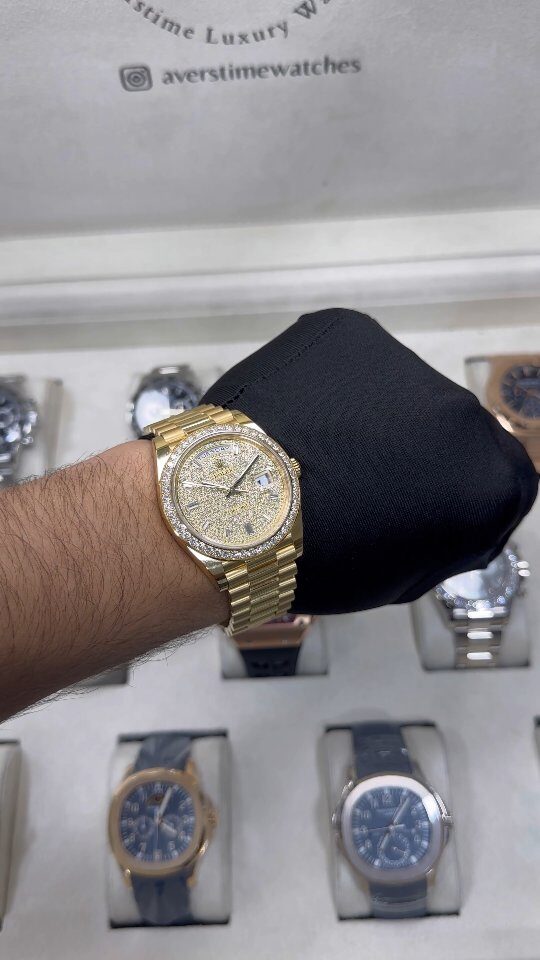 Instagram post from averstimewatches. This post is in position 4.