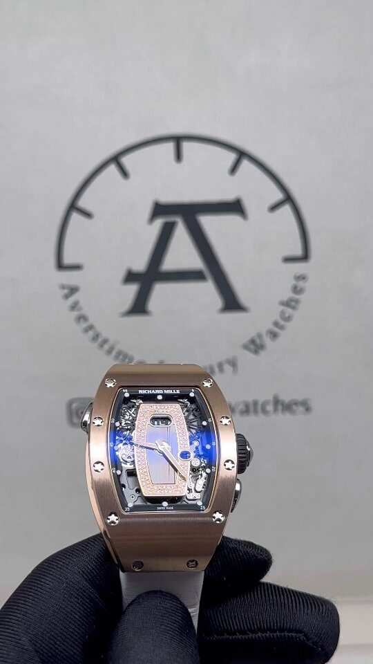 Instagram post from averstimewatches. This post is in position 4.